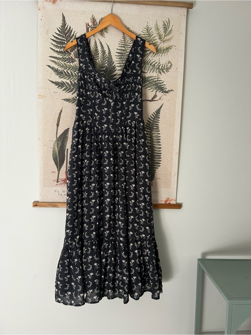 Americans Eagle Women’s Navy Floral Midi Dress - Sleeveless Summer Dress